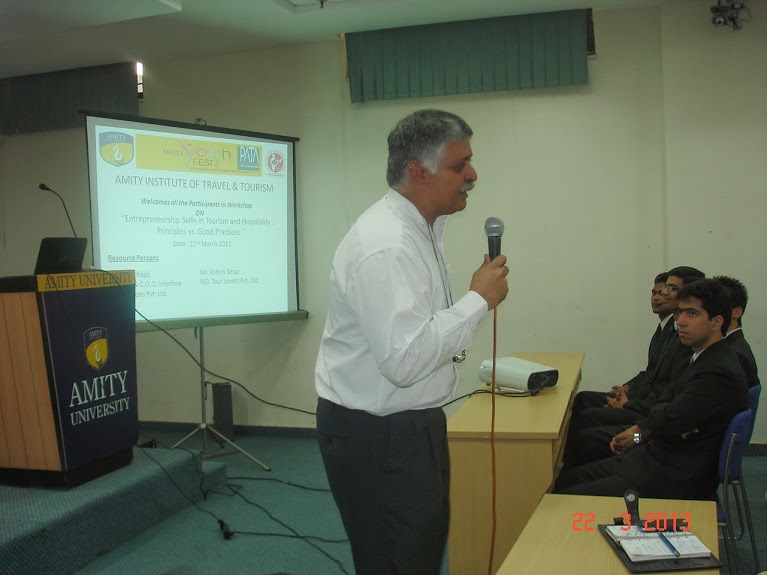 Rajiv Bajaj Addressing students at Amity University Noida